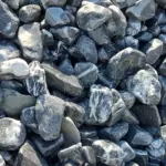 Щебень Доломит галтованный 1 т, фракция 10-20 / 20-40 / 40-70 мм, цвет чёрный с белыми прожилками